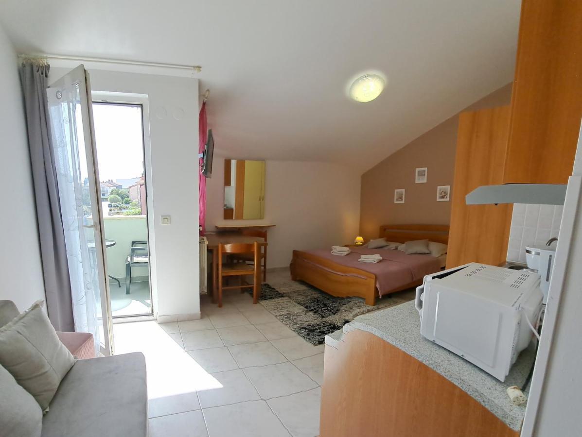 Studio Apartman Olivera Ровинь Экстерьер фото